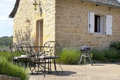 Image de Gîte indépendant 2-4 personnes avec piscine partagée
