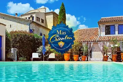 Image de Convivialité et détente au centre du vignoble de la méditerranée \nGîte Grenache