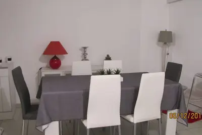 jolie villa meublée. . .