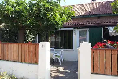 Image de Maisonnette  Avec Parking Et Jardin A 150m De La Plage