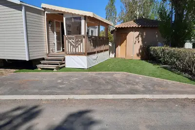 Image de Mobile Home climatisé neuf Vias Plage Camping **** La Carabasse - Mer et piscine