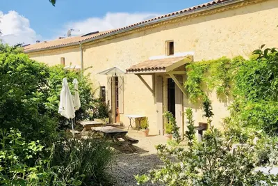 Image de Chambres en vigne Grand gite de charme proche Saint Emilion