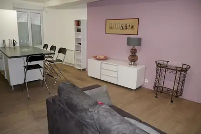 Image de Grand T3 pour 6 personnes maxi 5 mn centre ville Ă pied