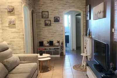 Image de les Gites du Pâtissier locations en centre ville calme entourée jardin/terrasse