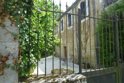 Image de Dans Tres Beau Village