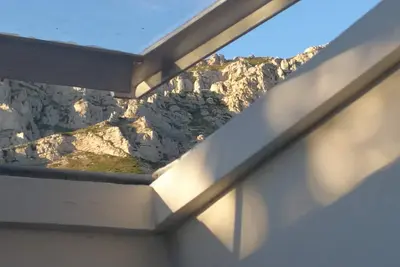 Image de petite maison dans le parc national des calanques