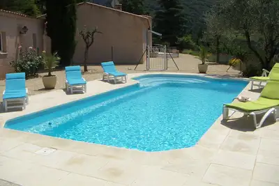 Image de Villa 8 pers. all comforts - private pool, 5min from Vaison-La-Rom.