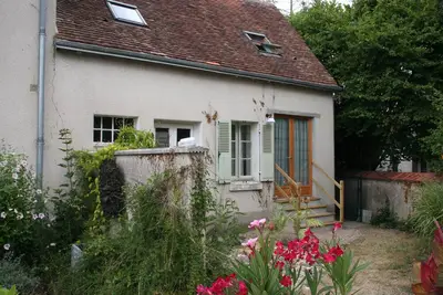 Image de Fully restored ancient Loire Valley cottage with heated pool