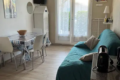 Image de Charmant 2 Pieces En Rdj A Vaux S/Mer - Piscine Privee - Plage De Pontaillac (17