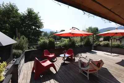 Image de Appartement grande terrasse bord piste cyclable 200m du lac, 1 minute à pied