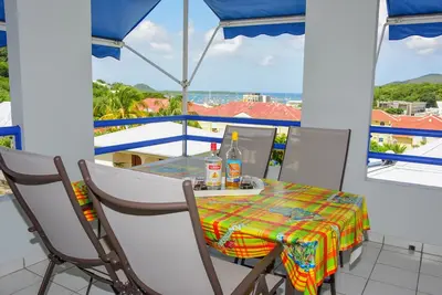 Image de Grand T2  classé 3 *** terrasse   superbe vue sur la baie du marin tout confort