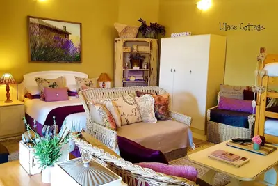 Image de Lilas Cottage près de la mer