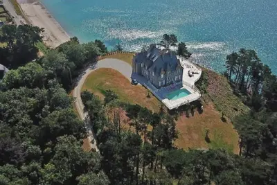 Image de Manoir familial avec vue panoramique sur la baie de Douarnenez