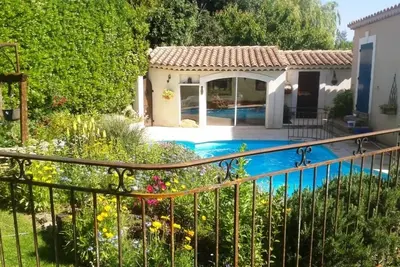 Image de Eyguieres, charmant petit village aux portes des Alpilles