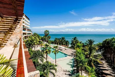 Image de Luxury Beachfront 4 Bdr Condo à côté de Real Del Mar - Payez 6 Nuits En Obtenez Une Gratuite!