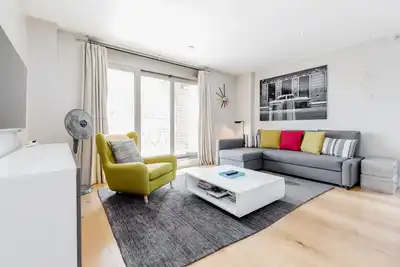 Image de Chic, calme et sécurisé 2br, 2br appartement par le London Eye & Waterloo