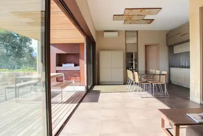 Image de Belle villa d'architecte, contemporaine, 4 chambres 8 personnes, avec piscine.