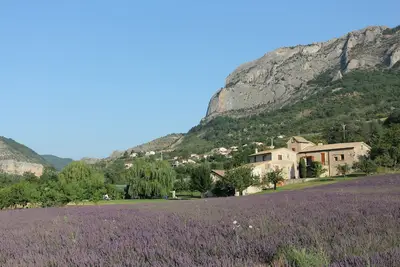 Image de Grande maison provençale, immense jardin( Le Moulin, Maison du haut)