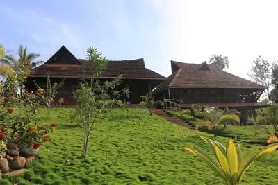 Image de Keral Heritage Nalukettu (3 chambres) Villa en bois
