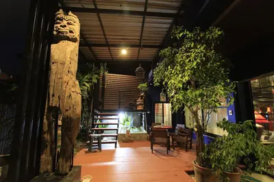 #Ya Appartement sur la célèbre route Loy-Kroh, entre Night Bazar et la vieille ville