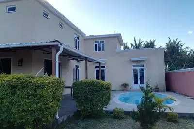 Grande maison moderne 3ch 3sdb sans vis-à-vis clim proche Azuri
