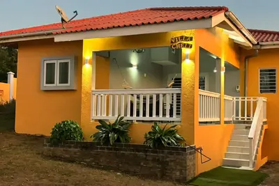 Image de Villa de vacances unique à Banda Abou située dans le quartier très calme de Fontein