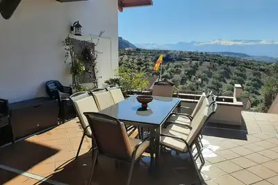 Image de Magnifique villa au pied de la Sierra de Huetor 12 km de Grenade