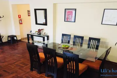 Image de Miraflores, dortoir privé avec salle de bain, chambres d'hôtes, grande et confortable maison