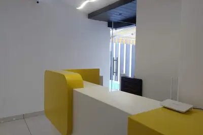 Image de Contemporaines conçues, Lits et chambres ultra confortables au centre de Bhopal