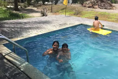 Image de Hermosa casa frente al mar, dentro de conjunto privado con piscina.