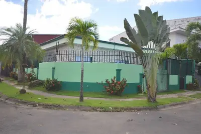 Image de Casa 007, 10 personnes Résidence privée du centre ville de Jaco!