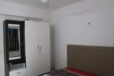 Image de Suite Royal Orchid 1bhk Lake End