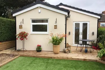 Image de L'annexe est un bungalow détaché récemment terminé dans le jardin de notre maison.