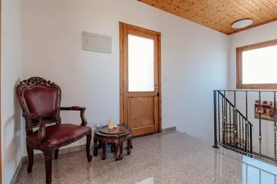 Image de Maison en pierre confortable avec vue sur la mer (Anogyra)