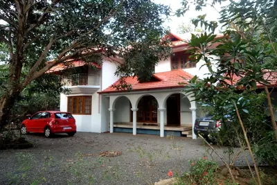 Image de Maison meublée Ac 3 chambres à Puthupally, Kottayam