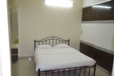 Image de 2bhk avec l'attitude d'hébergement de \"Atithi Devo Bhava\"