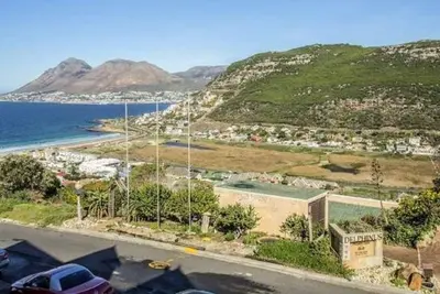 Image de Magnifique maison familiale à distance de marche de la plage