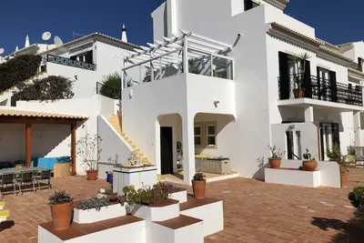 Image de Élégante villa jumelée dans l'une des plus belles régions du Portugal.