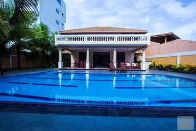 Image de Explorez l'expérience moderne à Merryland Beach Villa