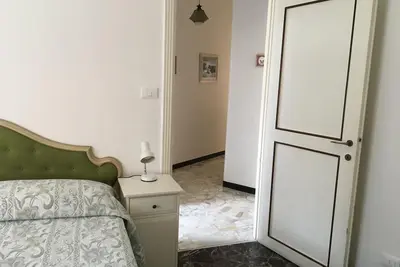 Image de Au centre de l'appartement, à 3 minutes à pied de la mer, 3 étages ascenseur