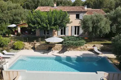 Image de Maison au calme avec piscine au coeur des vignes, proche des plages et villages