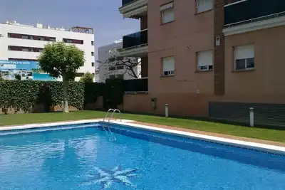 Coin bas fantastique avec piscine, Wifi et A / C