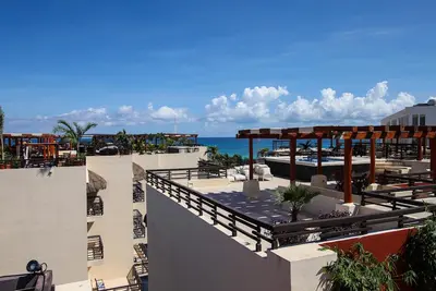 Image de Vue sur l'océan thaïlandais d'Aldea. 3br Penthouse grand toit privé et piscine face à l'océan