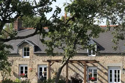 Image de Spacieuse Ferme de famille dans 3 hectares avec une vue imprenable, une utilisation exclusive.