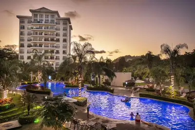 Image de Magnifique Condo, à Distance de Marche de la Plage, au Centre-ville de Jaco