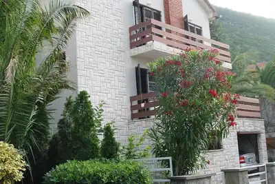 Image de Villa avec vue mer sur la cĂ´te sud-ouest de Herceg Novi en baie de Kotor