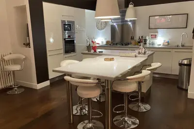 Image de Typique maison pierre 120m2 standing avec jardin à 10 mn du centre de Bordeaux