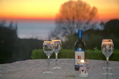 Image de Appartement idyllique à Katoro, près de la plage, grand jardin, parking