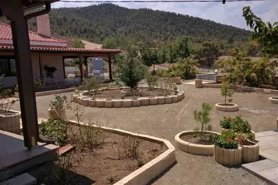 Image de Superbe vue sur Nicosia & Troodos, Pentadaktylos Mts à un emplacement Pine Forest