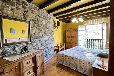 Image de Appartement rural Aptos. turĂsticos Paseo de la Alameda pour 5 personnes